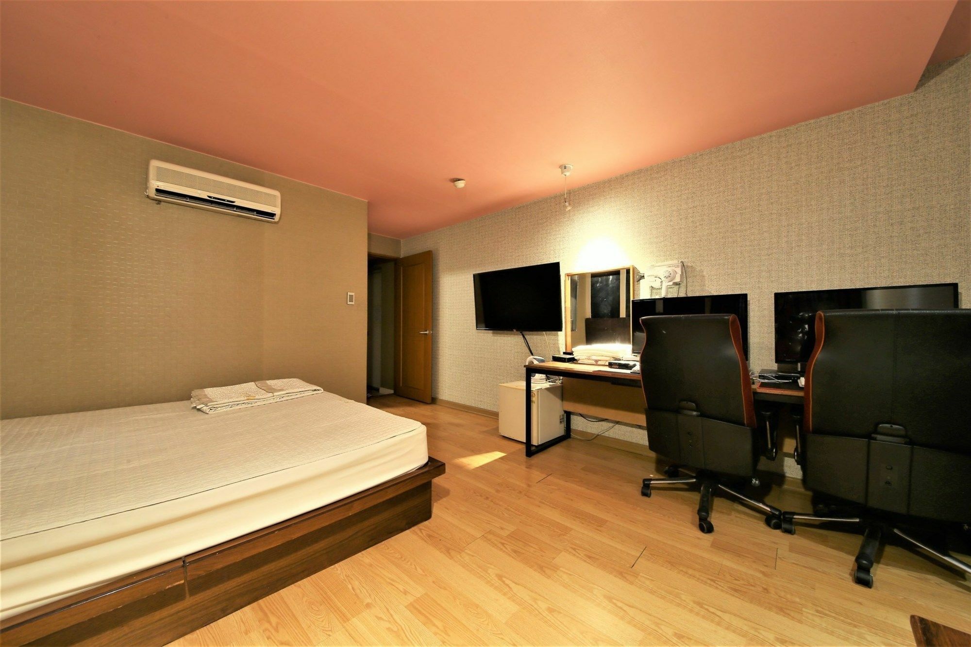 Sasang J Motel Exterior foto