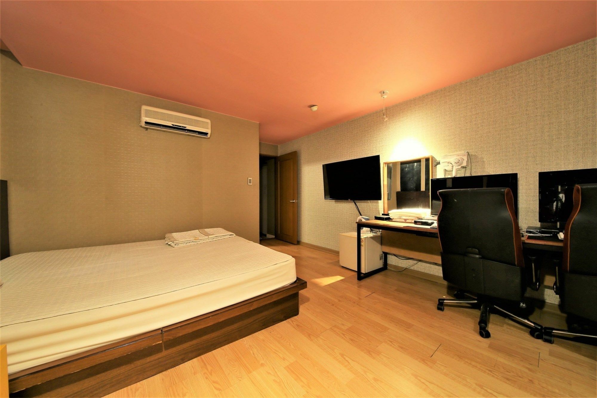 Sasang J Motel Exterior foto