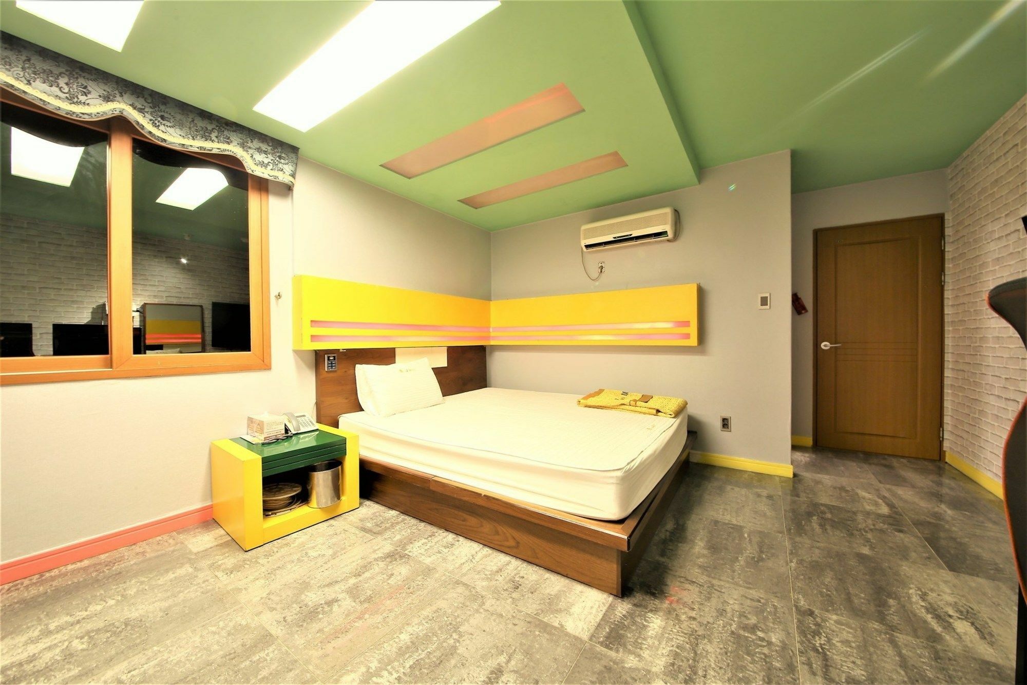 Sasang J Motel Exterior foto
